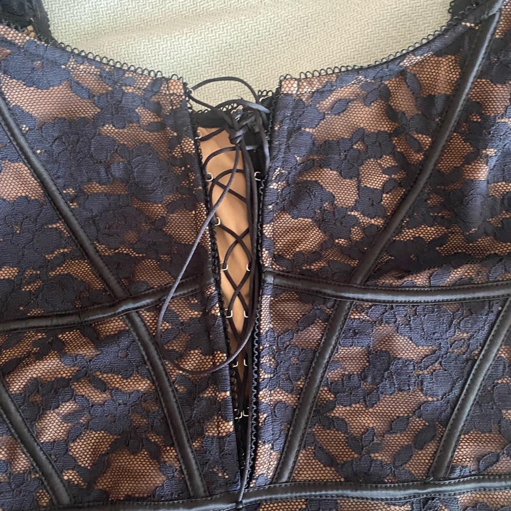Dress - Picture 2 of 2